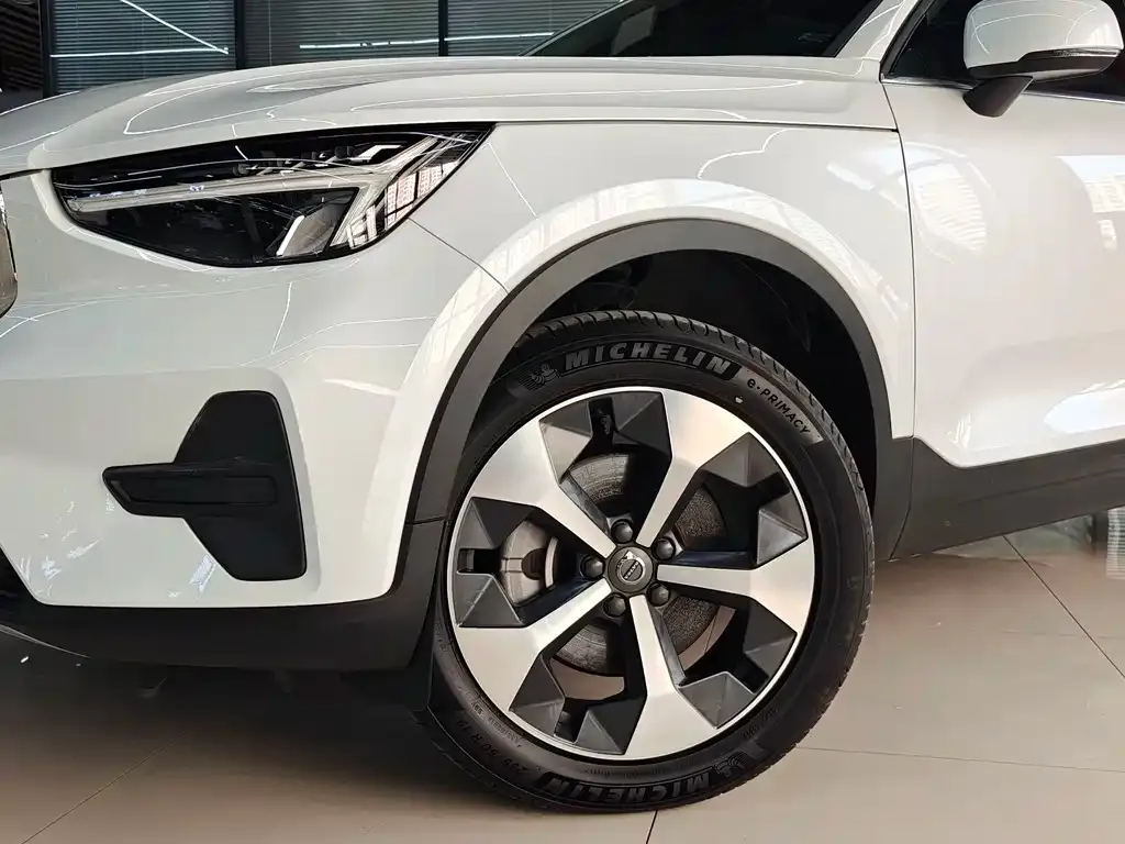 Volvo XC40 2023 из CN, фото 6