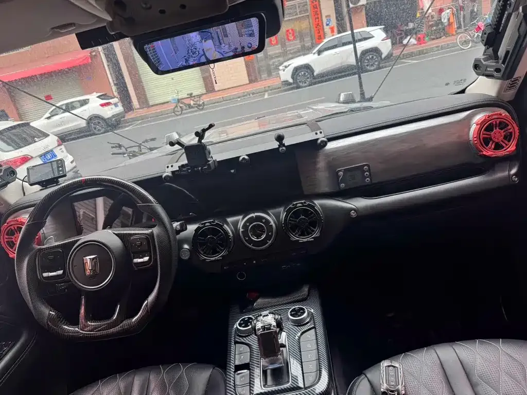 Tank 300 — фото 8