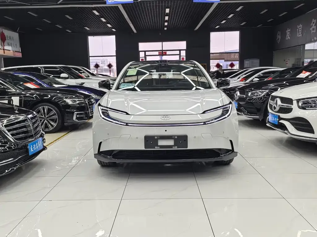 Toyota bZ5