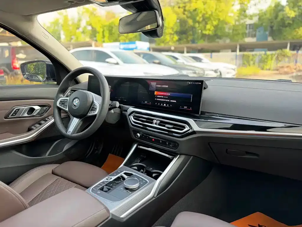 BMW i3 2024 из CN, фото 2