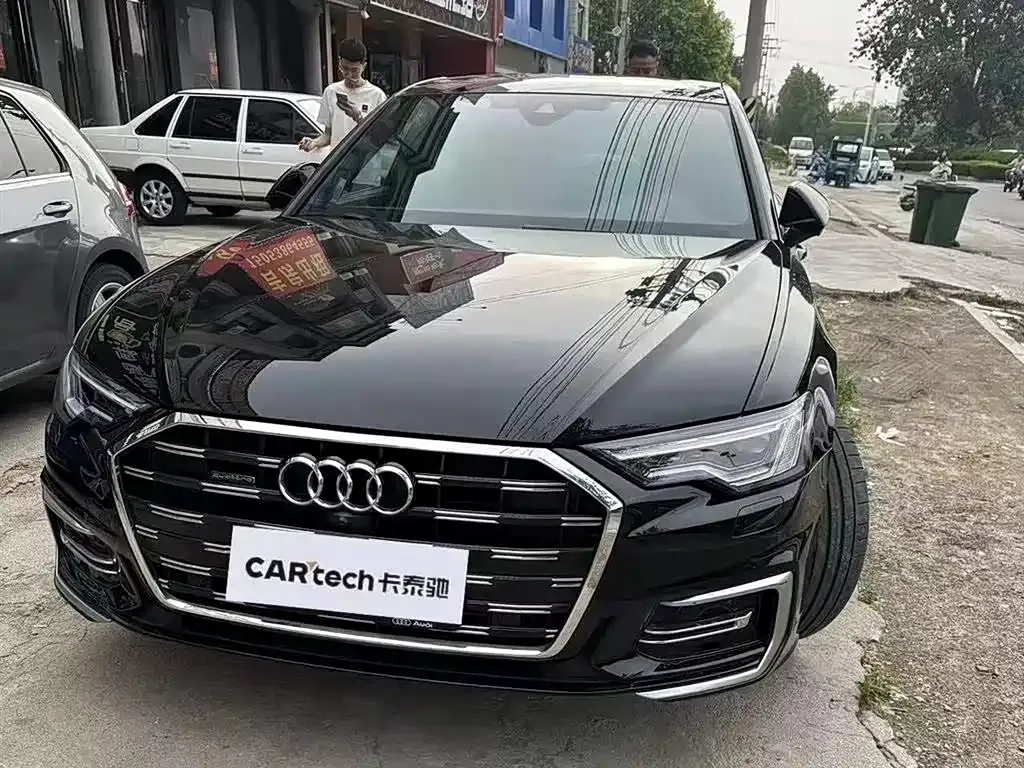 Audi A6L — фото 1