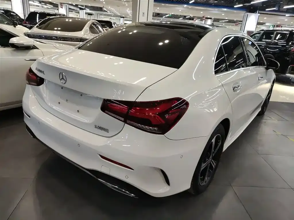 Mercedes-Benz A-Class — фото 8