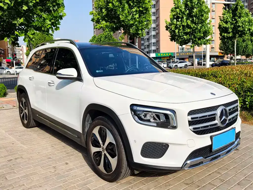 Mercedes-Benz GLB — фото 4