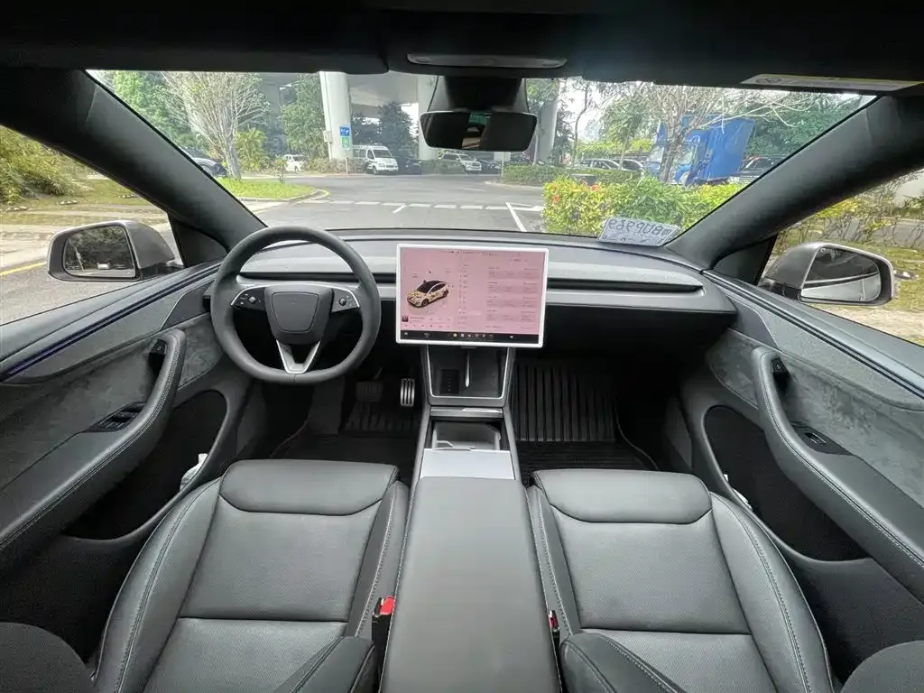 Tesla Model Y L 2025 из CN, фото 8