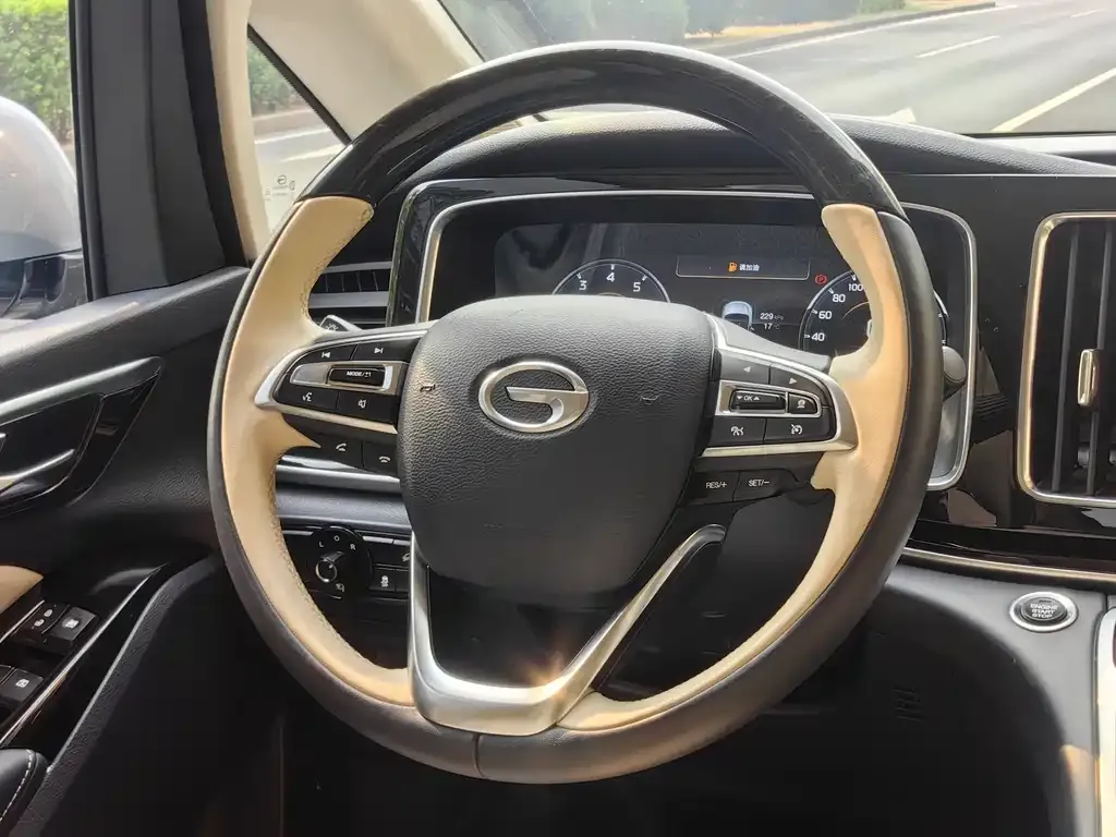 GAC Motor Trumpchi M8 — фото 7