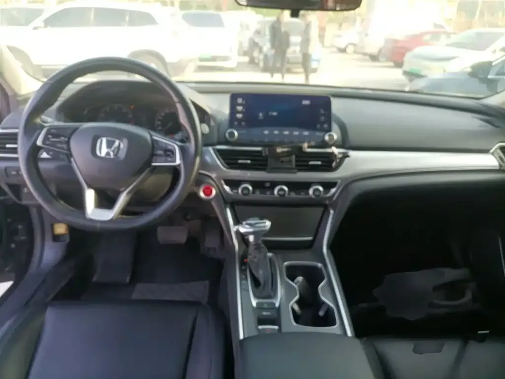 Honda Accord — фото 3