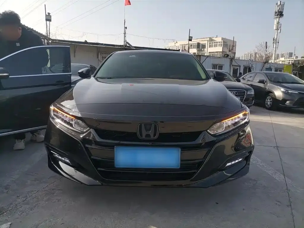 Honda Accord — фото 2