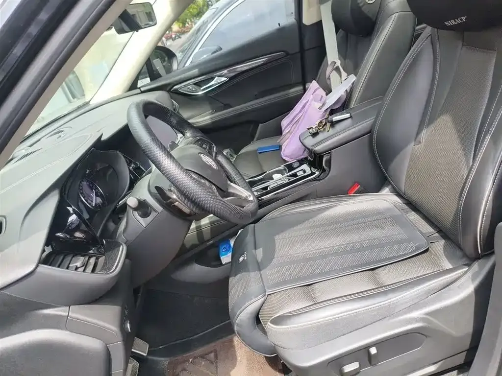 Buick Envision Plus — фото 2