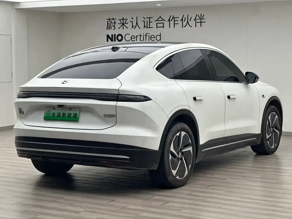 NIO EC6 — фото 9