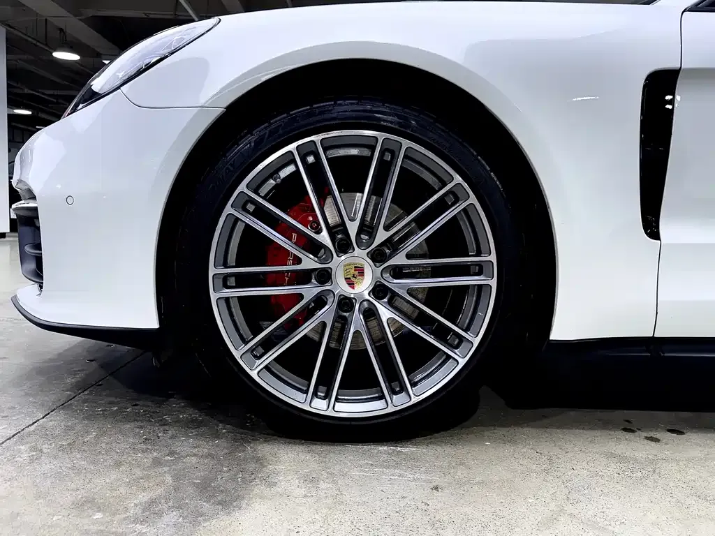 Porsche Panamera — фото 10