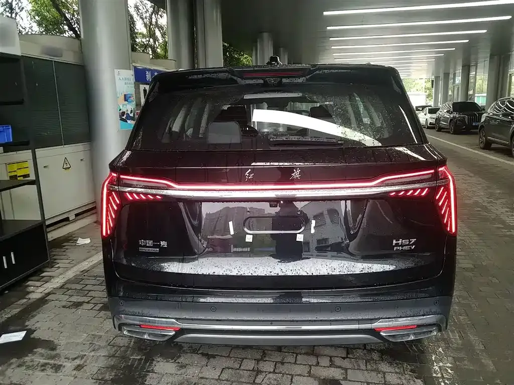 Hongqi HS7 PHEV — фото 8