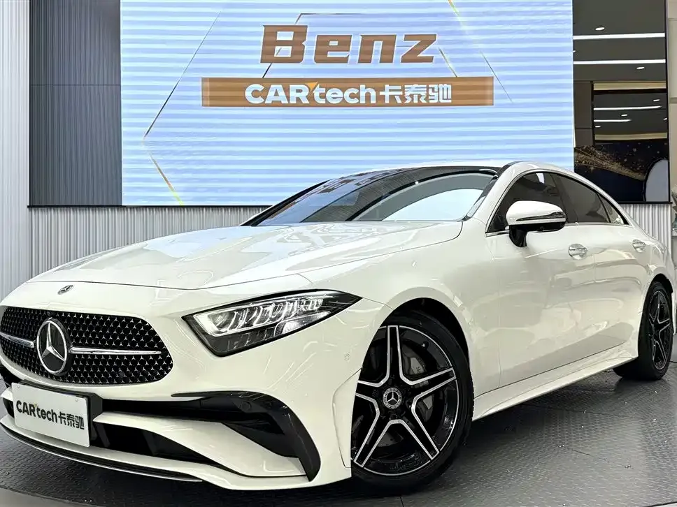 Mercedes-Benz CLS — фото 1