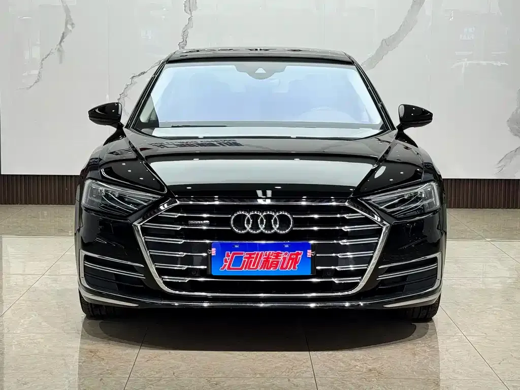 Audi A8 — фото 2