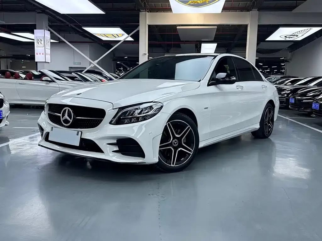 Mercedes-Benz C-Class — фото 1