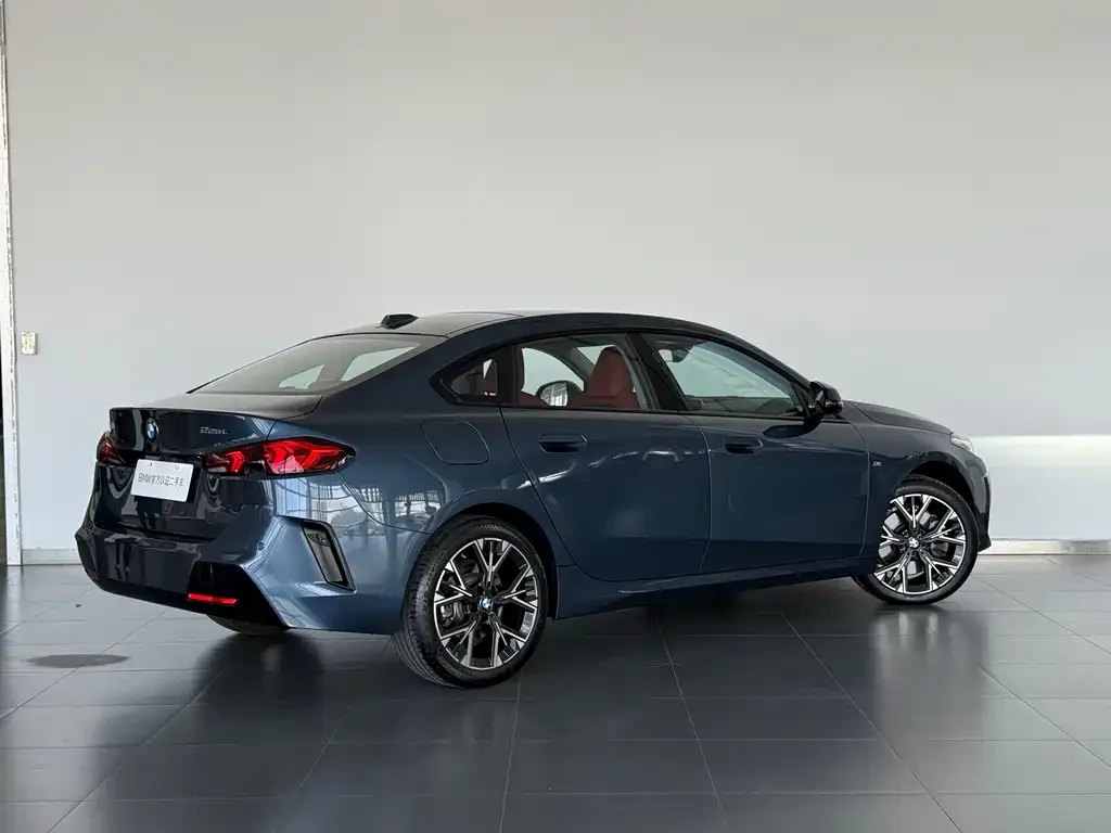 BMW 2 Series 2025 из CN, фото 5