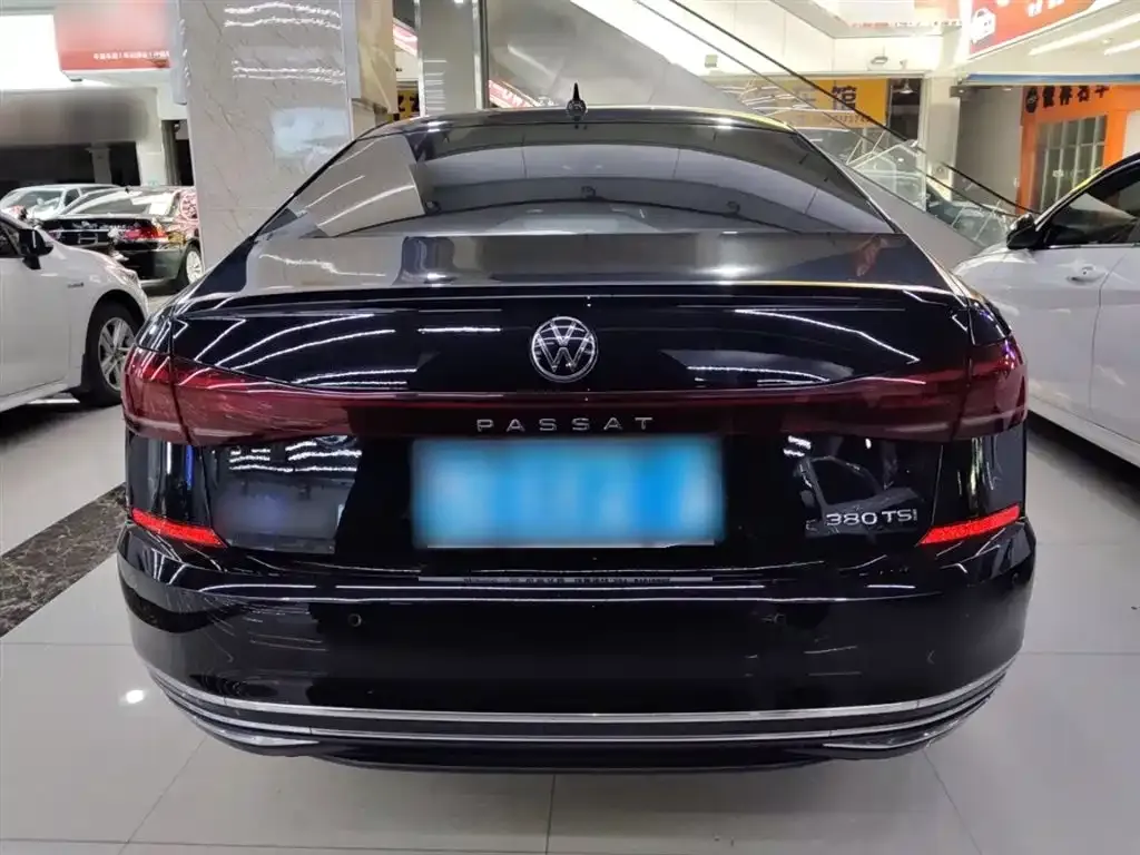 Volkswagen Passat — фото 2