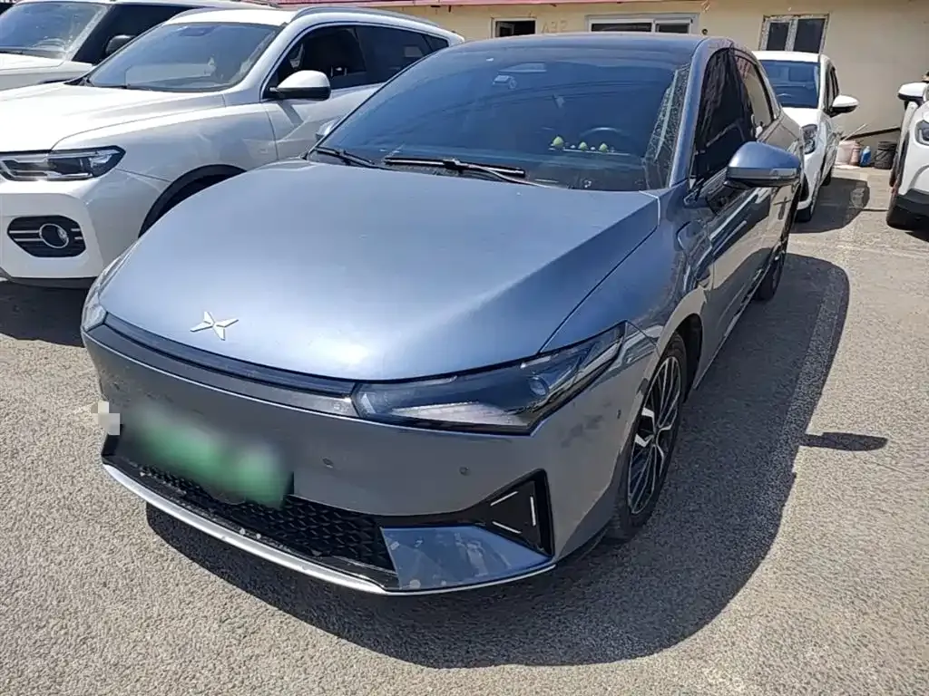 XPeng P5