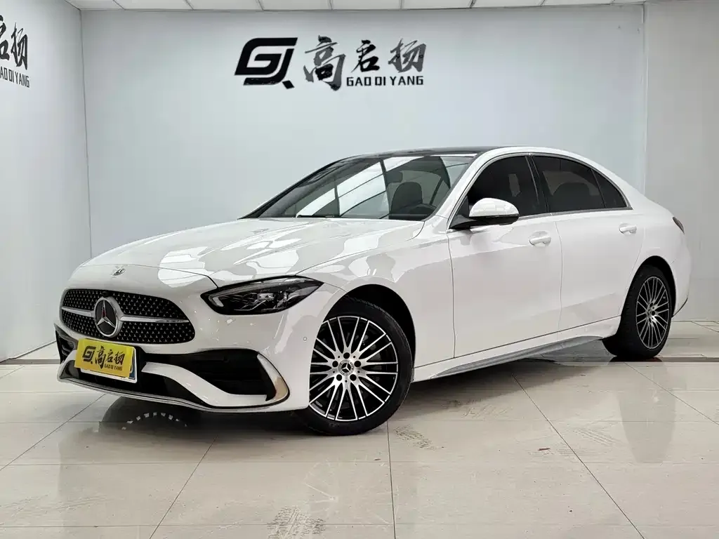 Mercedes-Benz C-Class — фото 1
