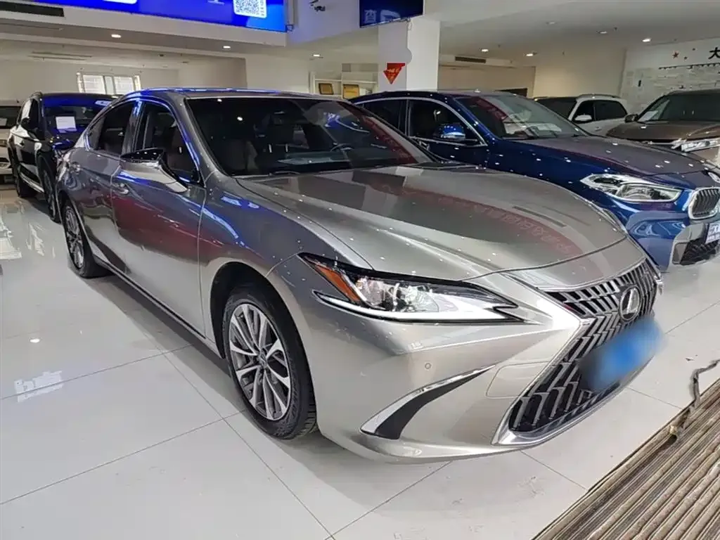 Lexus ES — фото 6