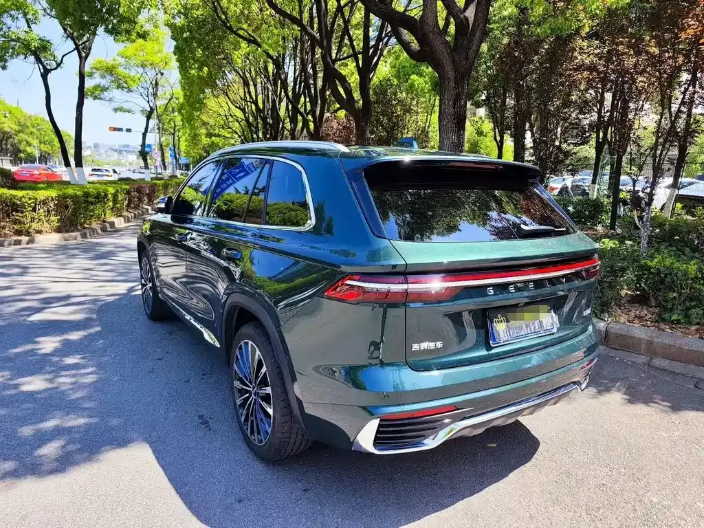 Geely Xingyue L — фото 9
