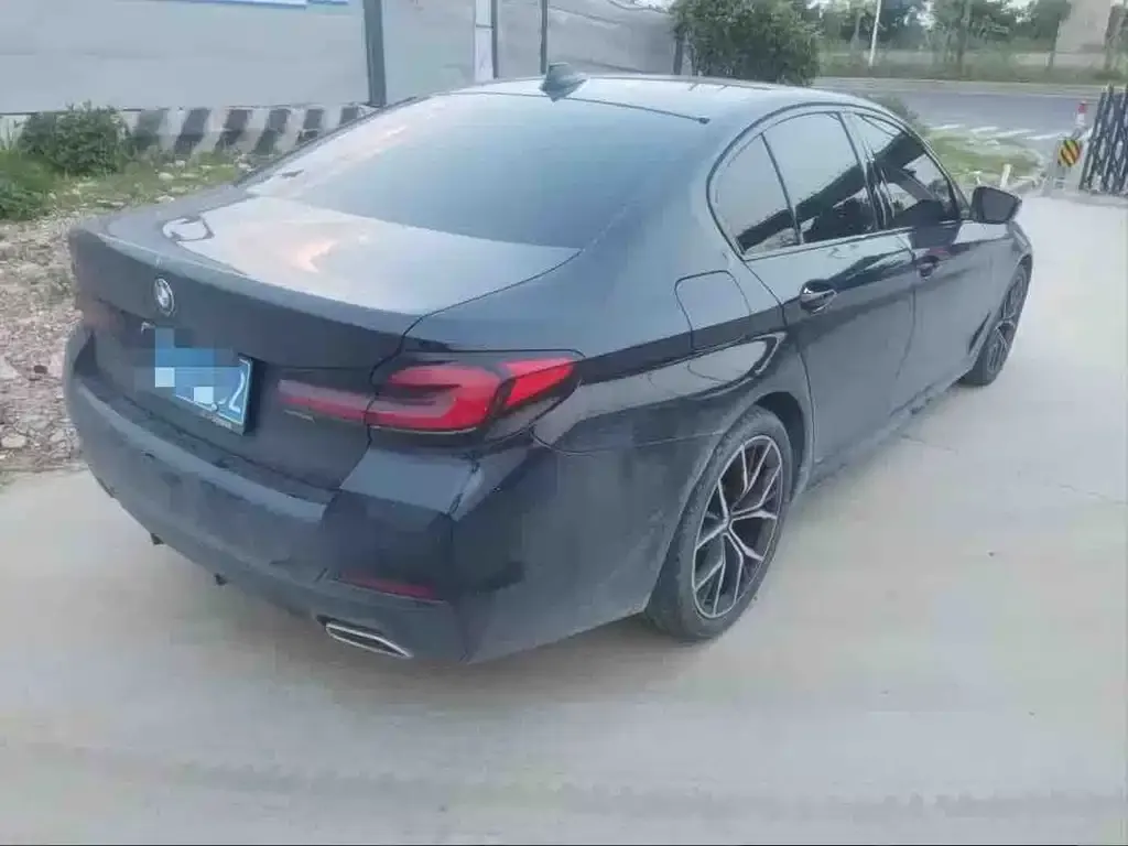 BMW 5 Series (Import) — фото 2