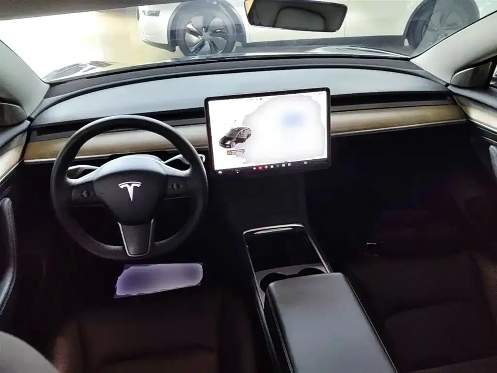 Tesla Model 3 — фото 2