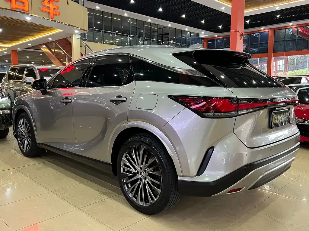 Lexus RX — фото 5