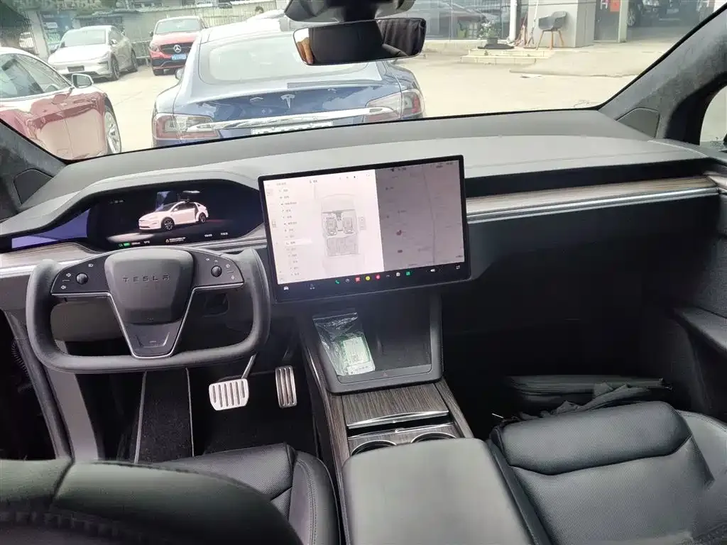 Tesla Model X 2023 из CN, фото 7