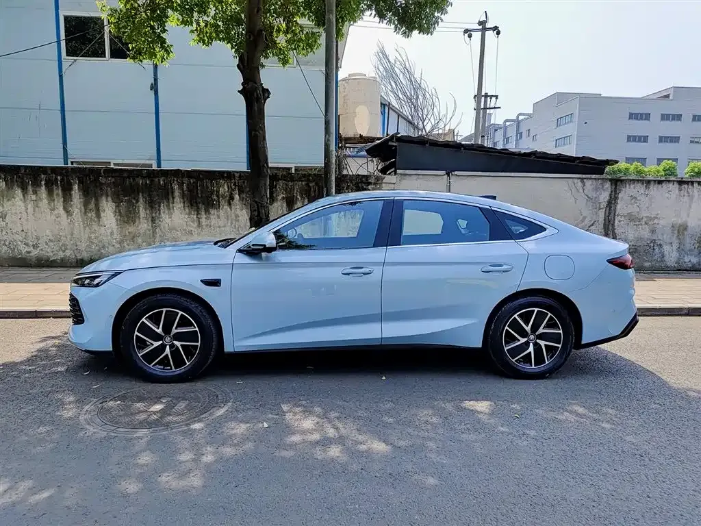 BYD Qin L — фото 3