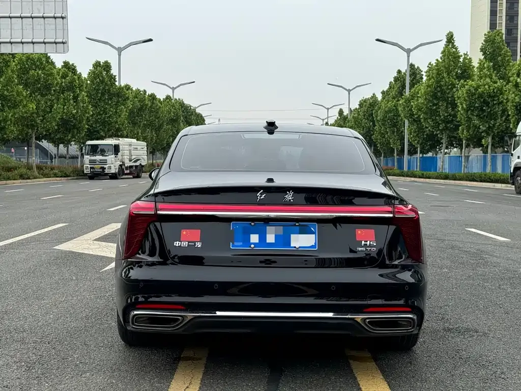 Hongqi H5 — фото 6