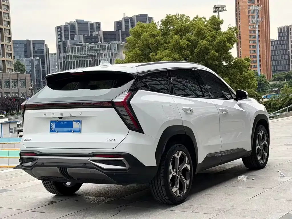 Geely Boyue L — фото 10