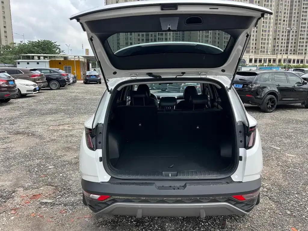 Hyundai Tucson 2023 из CN, фото 5