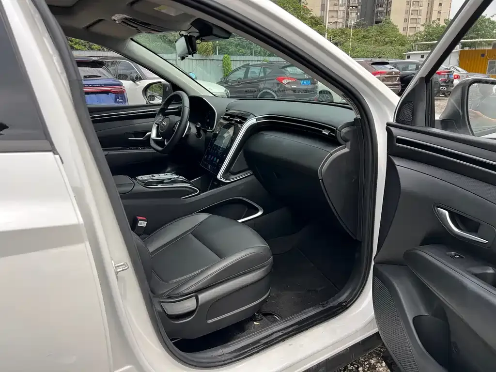 Hyundai Tucson 2023 из CN, фото 4