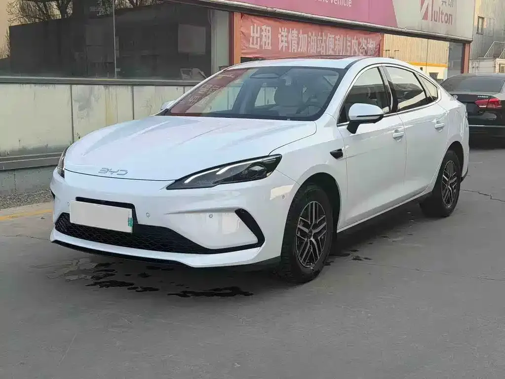 BYD Seal 05 DM-i — фото 6
