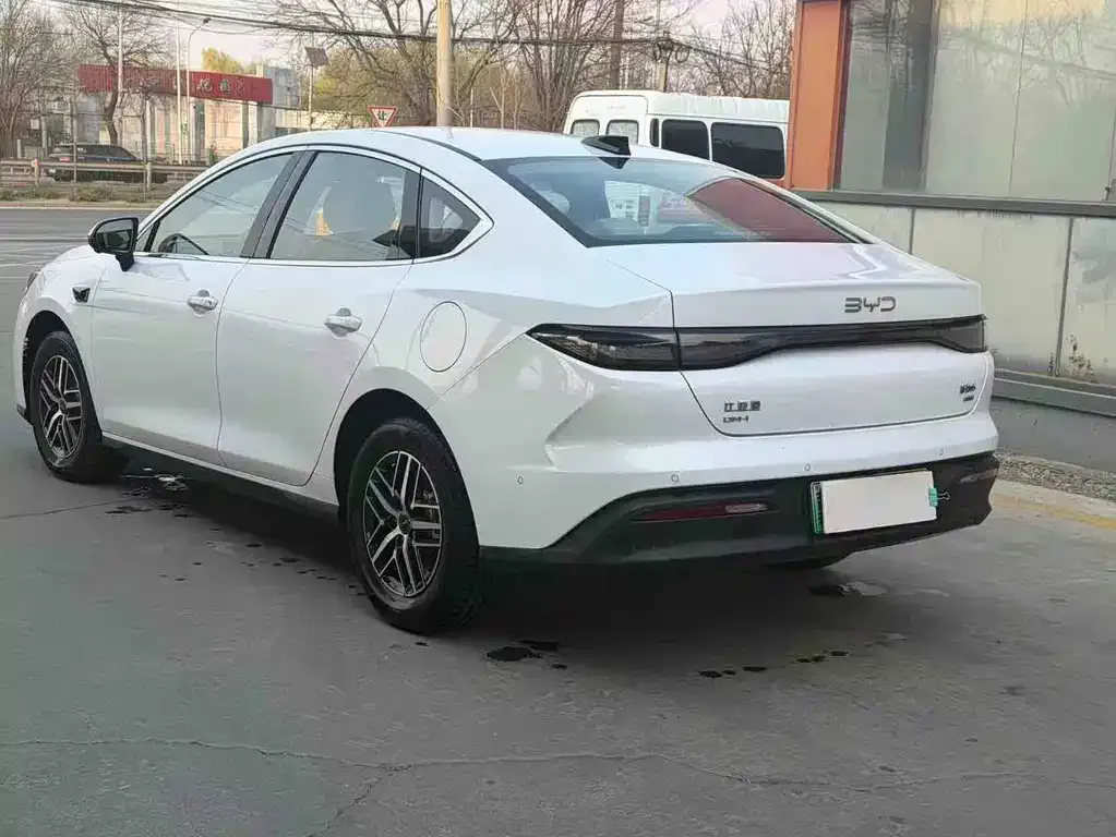 BYD Seal 05 DM-i — фото 7
