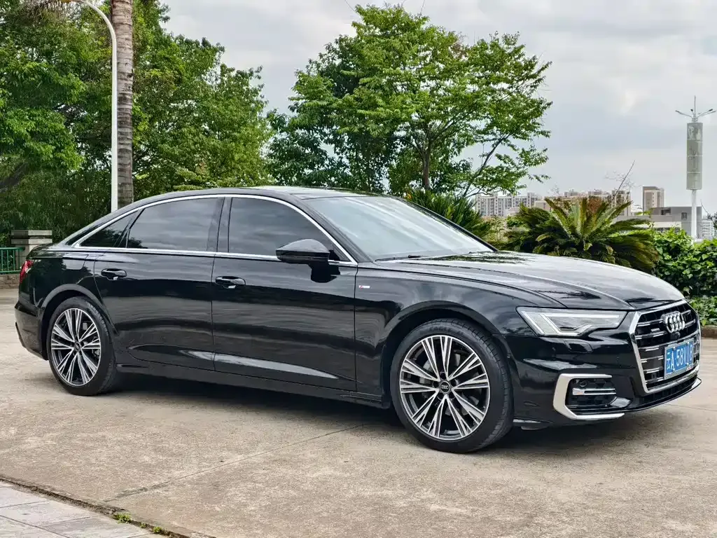 Audi A6L — фото 9