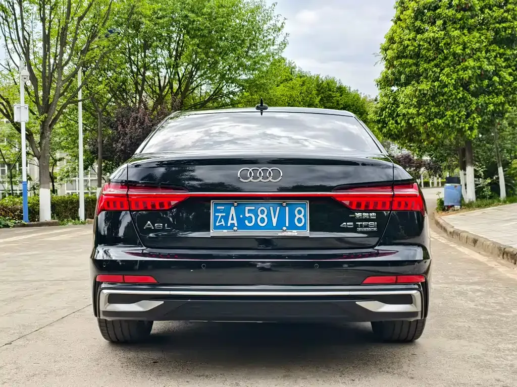 Audi A6L — фото 7