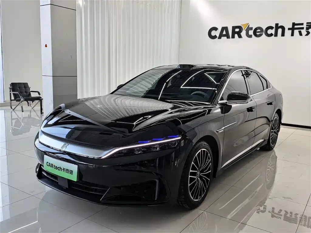BYD Han — фото 1