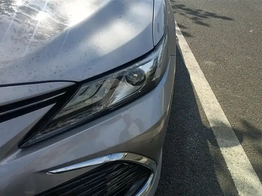 Toyota Camry — фото 9