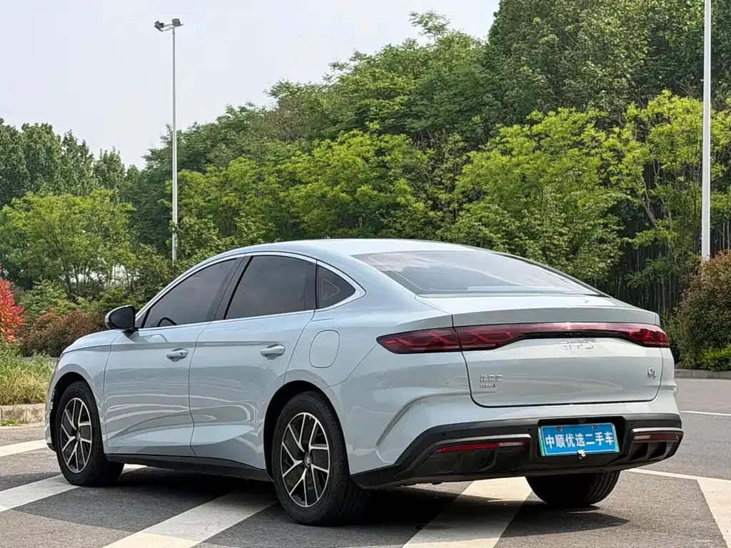 BYD Qin L — фото 5
