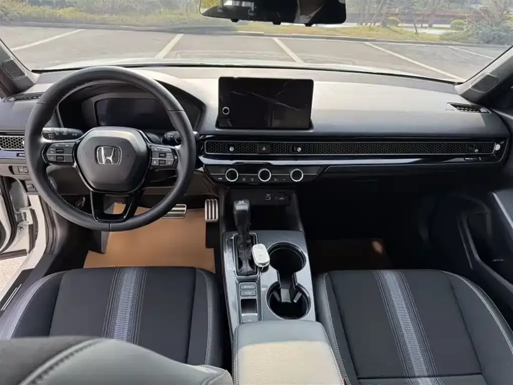Honda Civic — фото 8