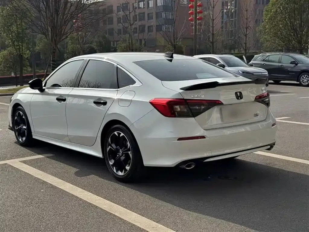 Honda Civic — фото 10