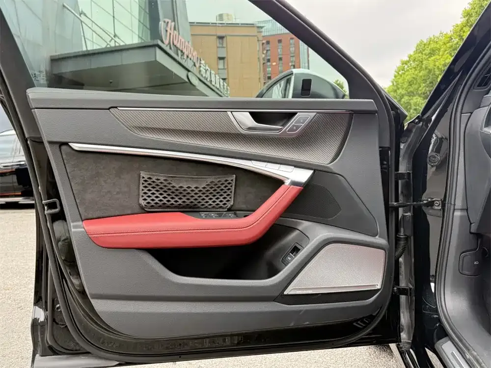 Audi S6 2021 из CN, фото 4
