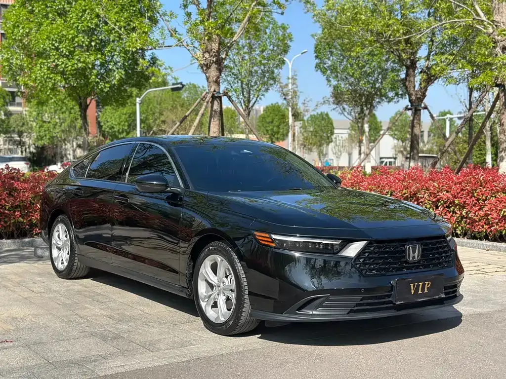 Honda Accord — фото 7