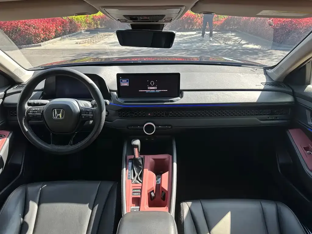 Honda Accord — фото 4