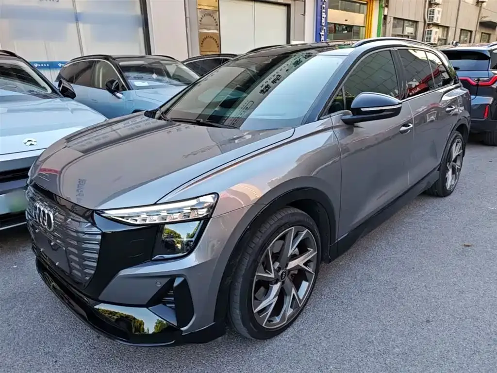 Audi Q5 e-tron
