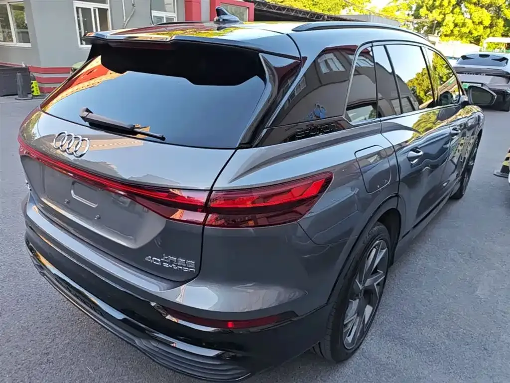 Audi Q5 e-tron 2022 из CN, фото 5