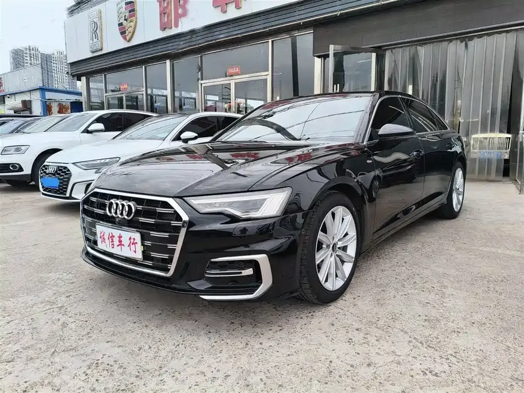 Audi A6L — фото 1