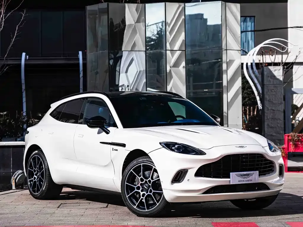 Aston Martin DBX — фото 9