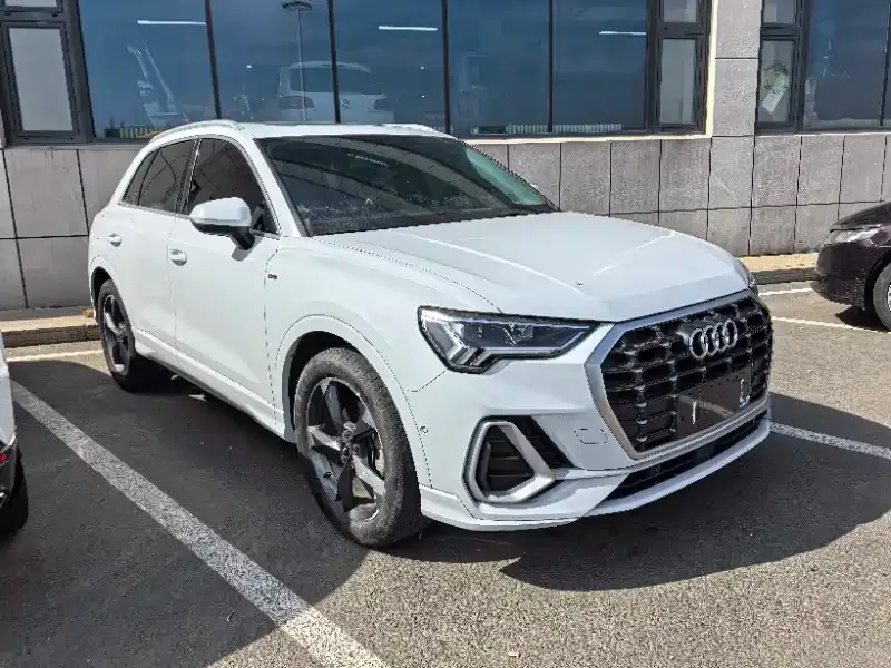 Audi Q3 — фото 4